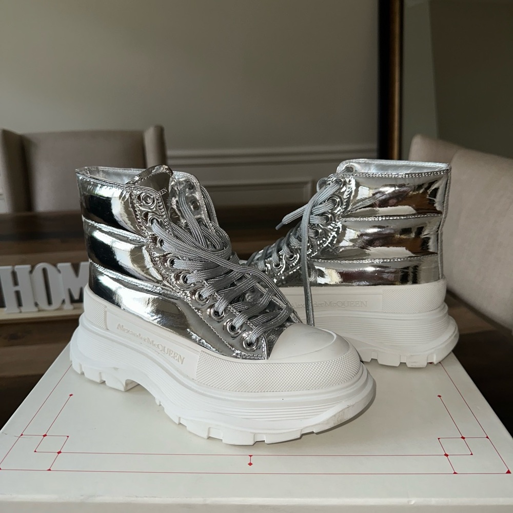 Alexander McQueen platforms sneakers white and silver - Picture 2 of 4